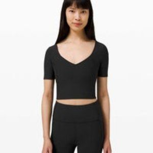 Lululemon Ribbed Contoured V-Neck Yoga Short Sleeve EUC Size 2